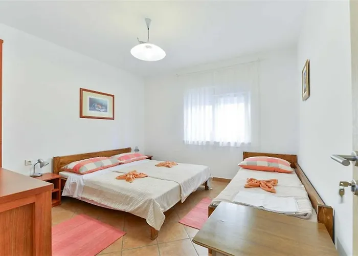 House Inga Apartment *