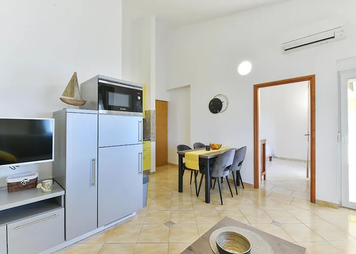 Apartment House Inga *