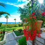 House Inga Apartman *