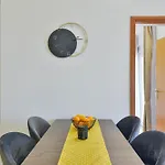 House Inga Apartament *