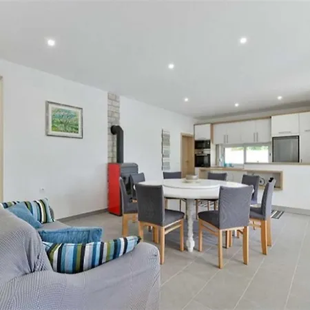 House Inga Apartament *