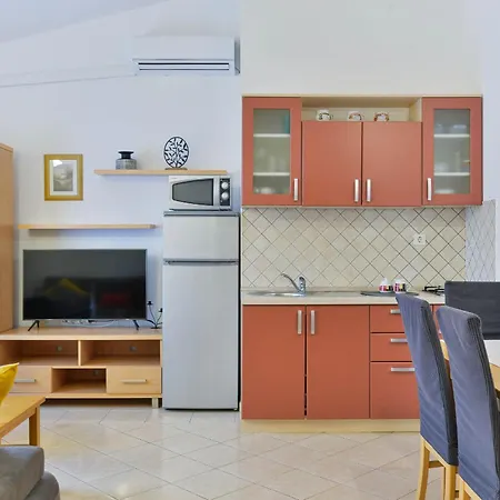 Apartment House Inga