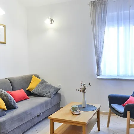 House Inga Apartament *