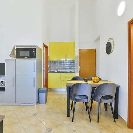 Apartment House Inga *