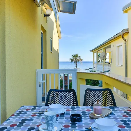 Apartmán House Inga Vir