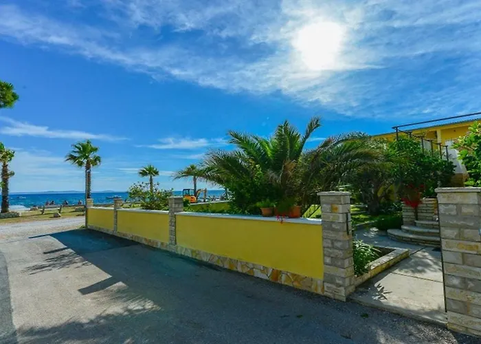 Apartamento House Inga Vir